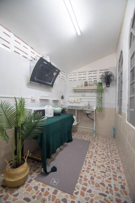 Luxury 4bedroom 1min Walk To Beach Holiday home *